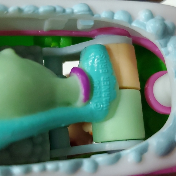 💥50% saleRetro 90's Tiny Toon Adventure Toy Car - Gogo Dodo / Montana Max #1047 - Picture 6 of 7